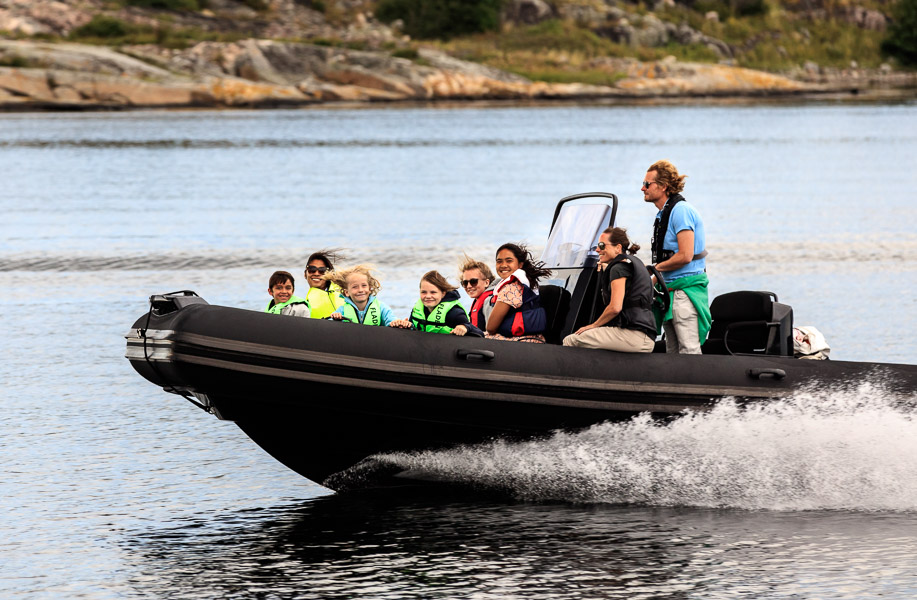 Eric, Jennifer, Rasmus, Maja, Linnea, Mikee, Jenny and Anders.