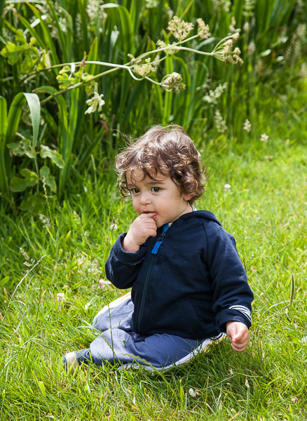 Eric in deep thoughts at the parking spot in the grass at Port Quin