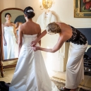 …while Susanne gets help from Marta, the other bridesmaid