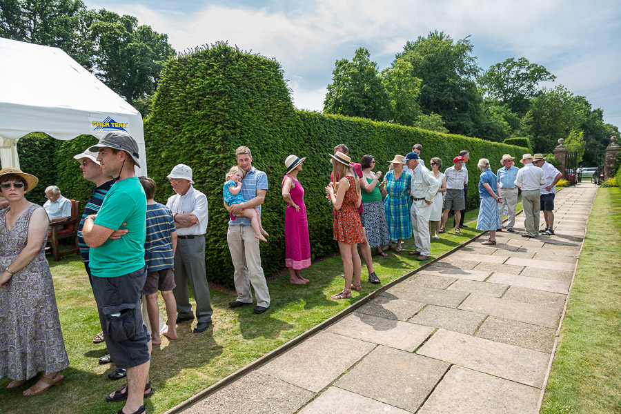 Queueing for the food