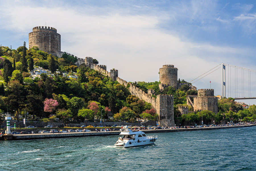 Partying on the Bosphorus Sound7